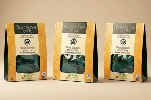 Organic Spirulina Flakes – Crunchy protein in a Handy Box